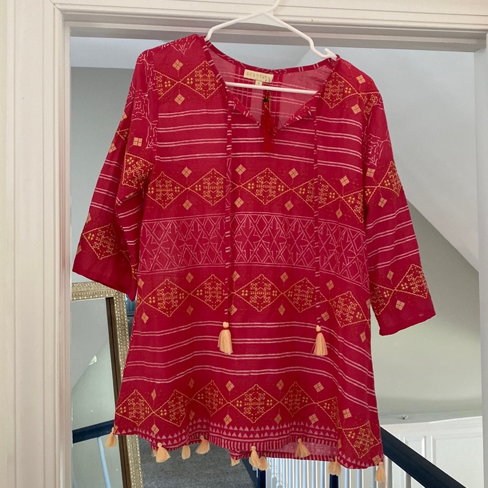 Rubyyaya top